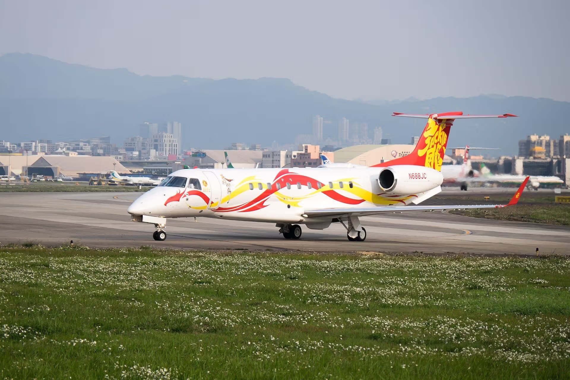N688JC — Embraer
