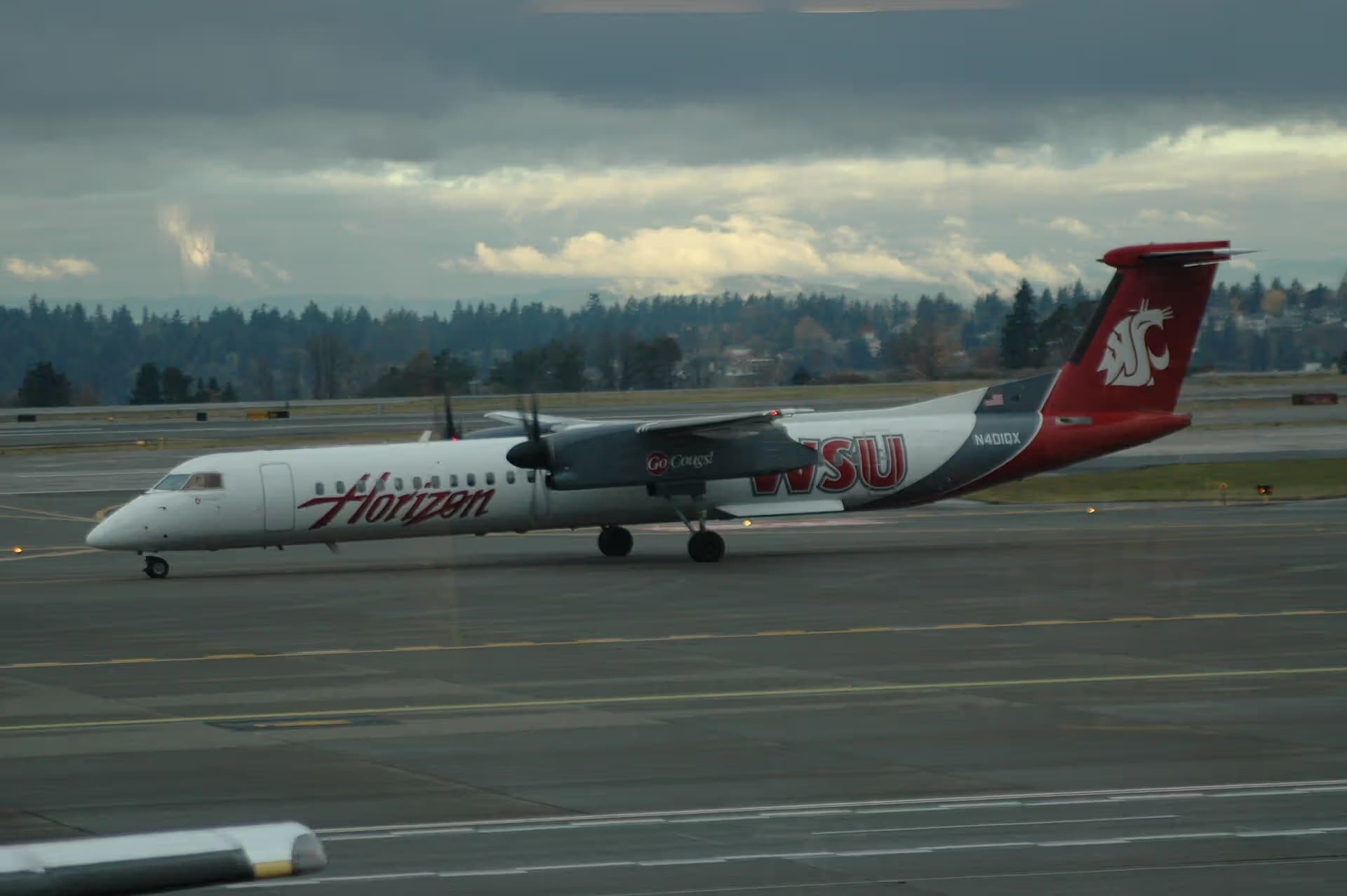 N401QX — Bombardier