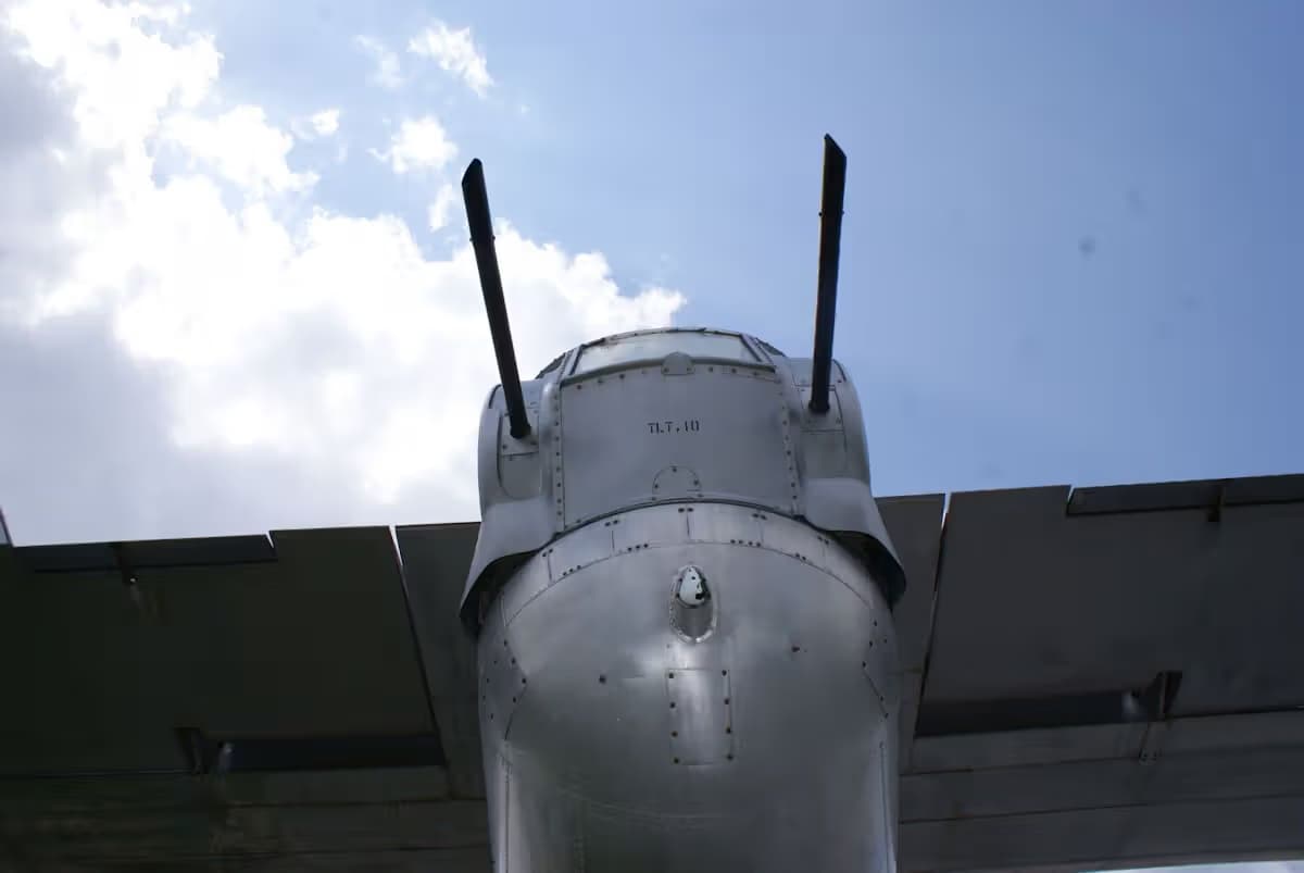 Unidentified — Warbird