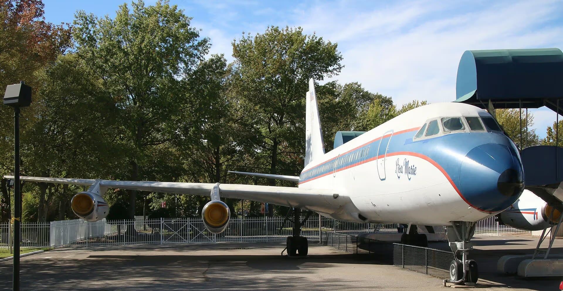 N880EP — Douglas