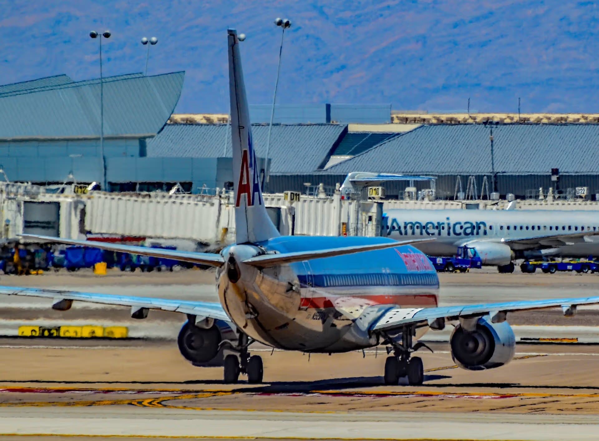 N922AN — Twin-engine aircraft