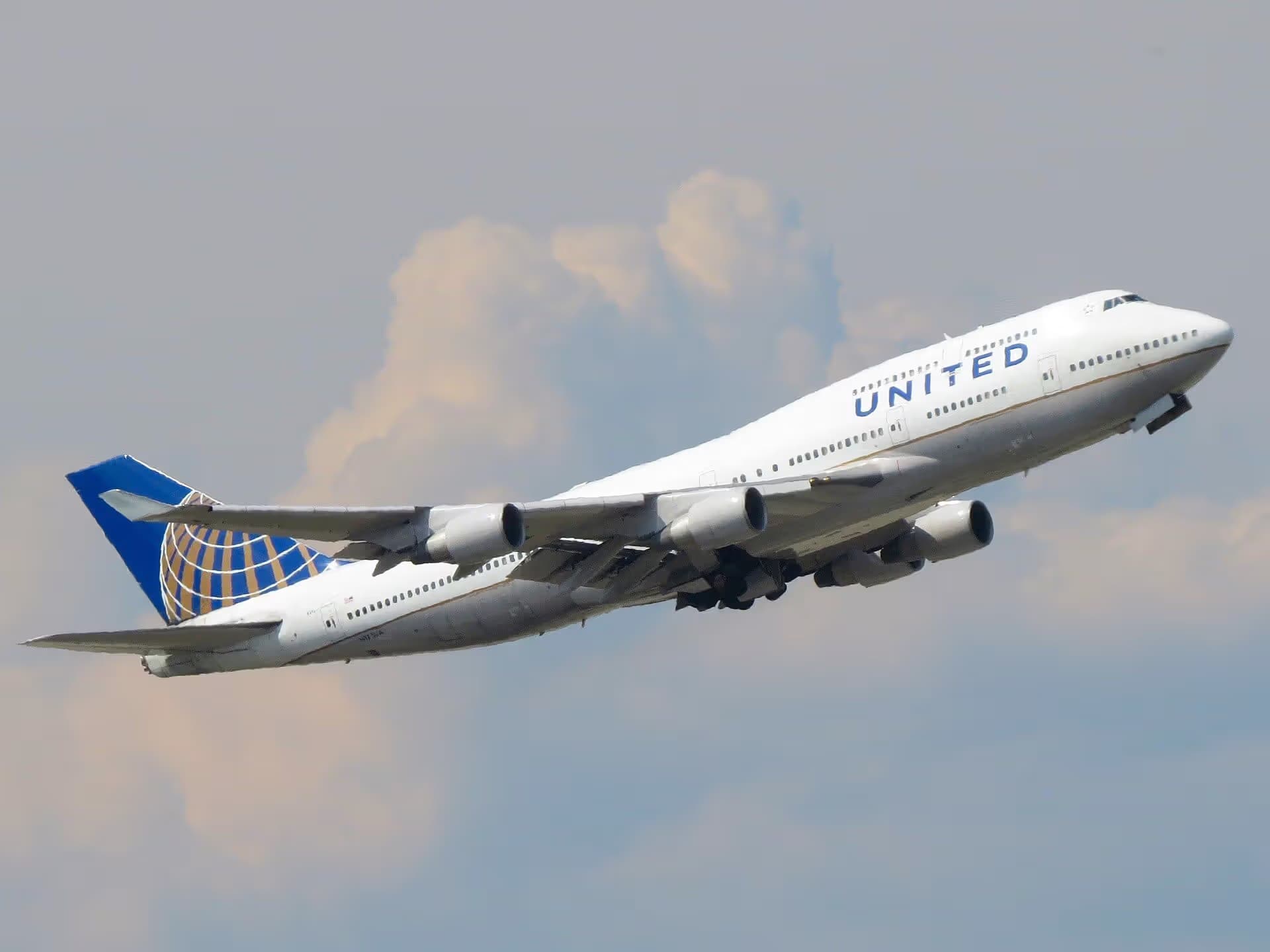 N175UA — Boeing