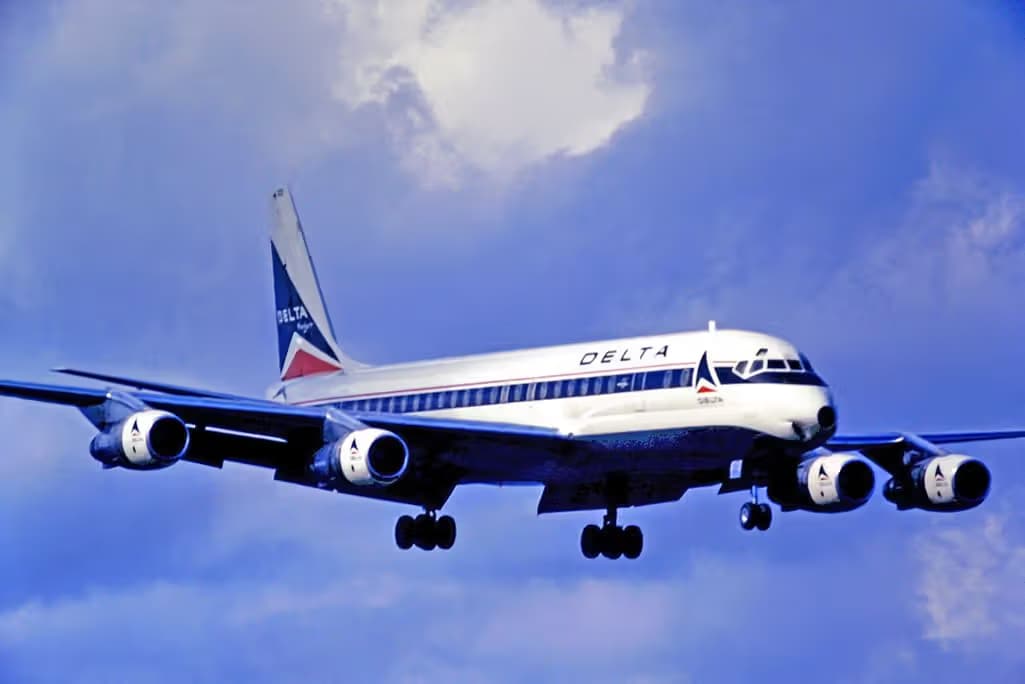 N821E — Douglas