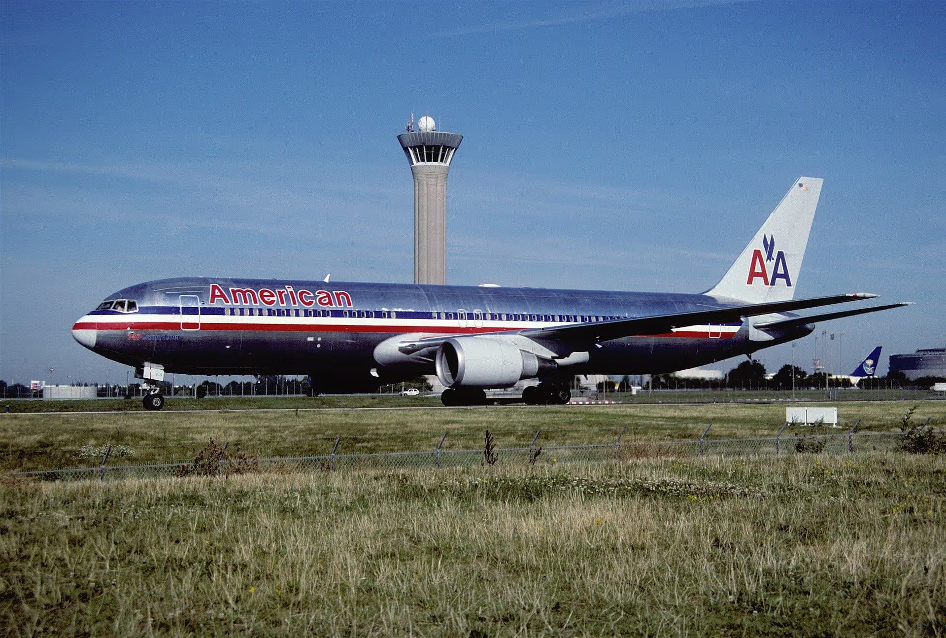 N359AA — Boeing