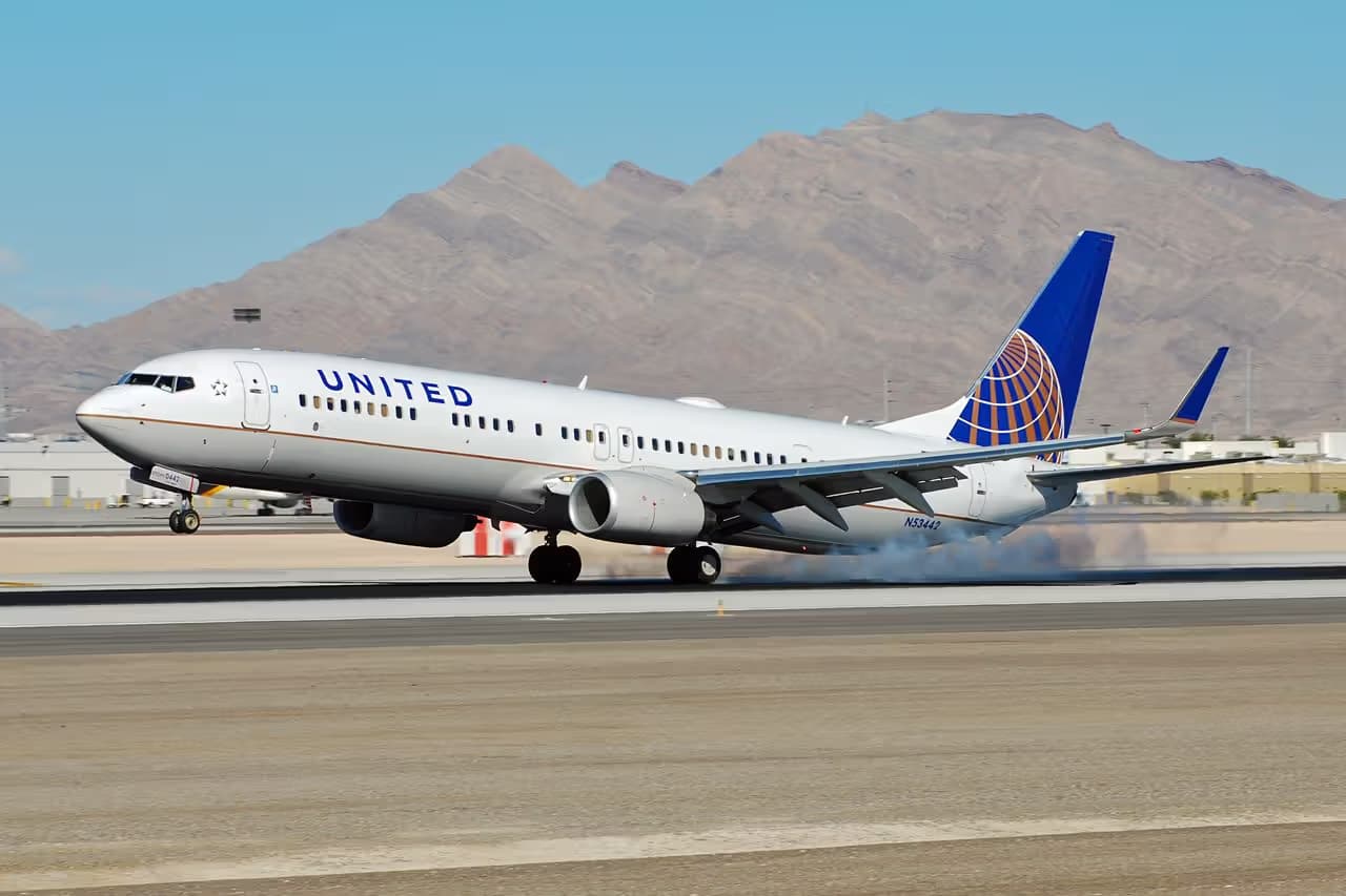 N53442 — Twin-engine aircraft