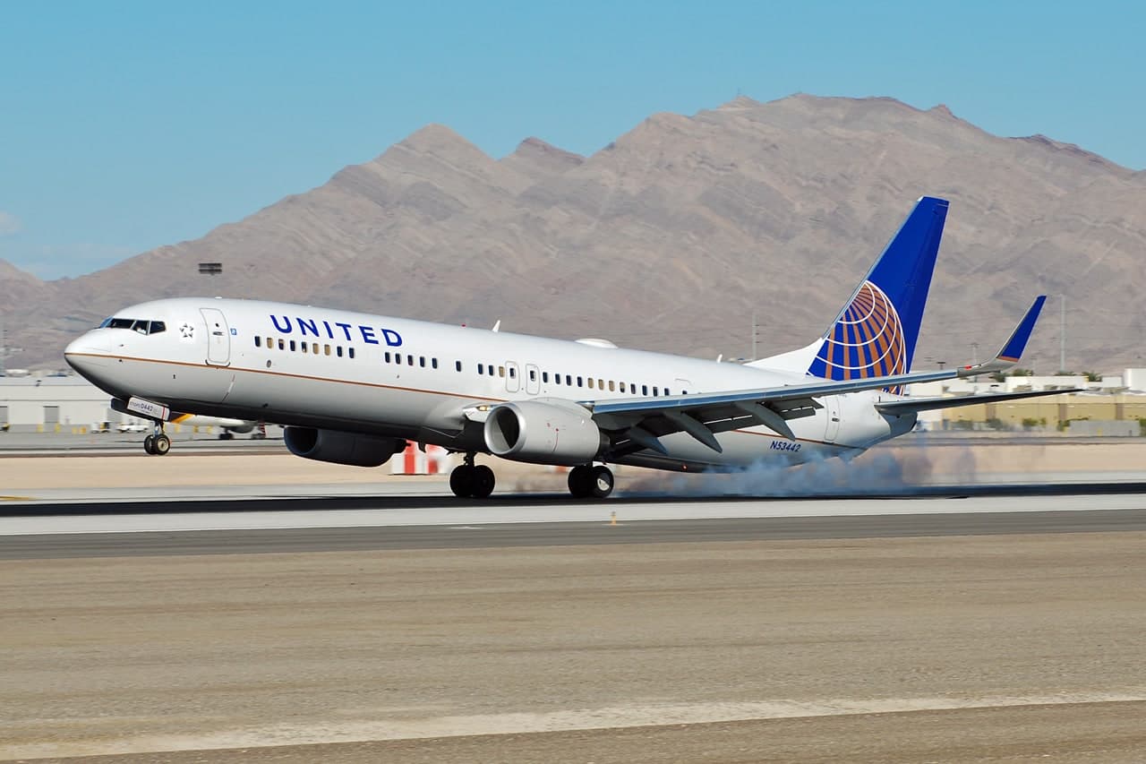 N53442 — Twin-engine aircraft