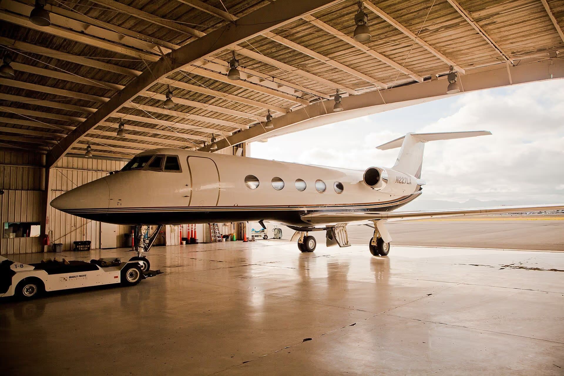 N227LA — Gulfstream