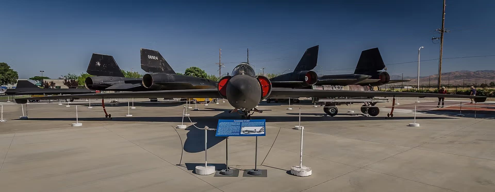 Unidentified — Lockheed