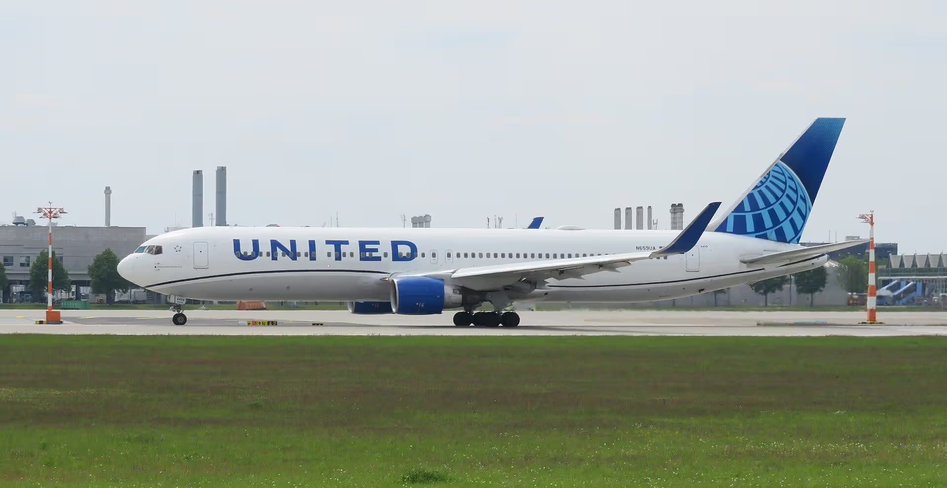 N659UA — Boeing