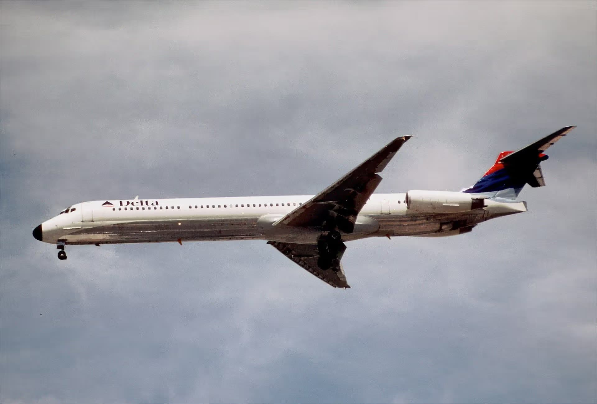 N919DE — Aircraft