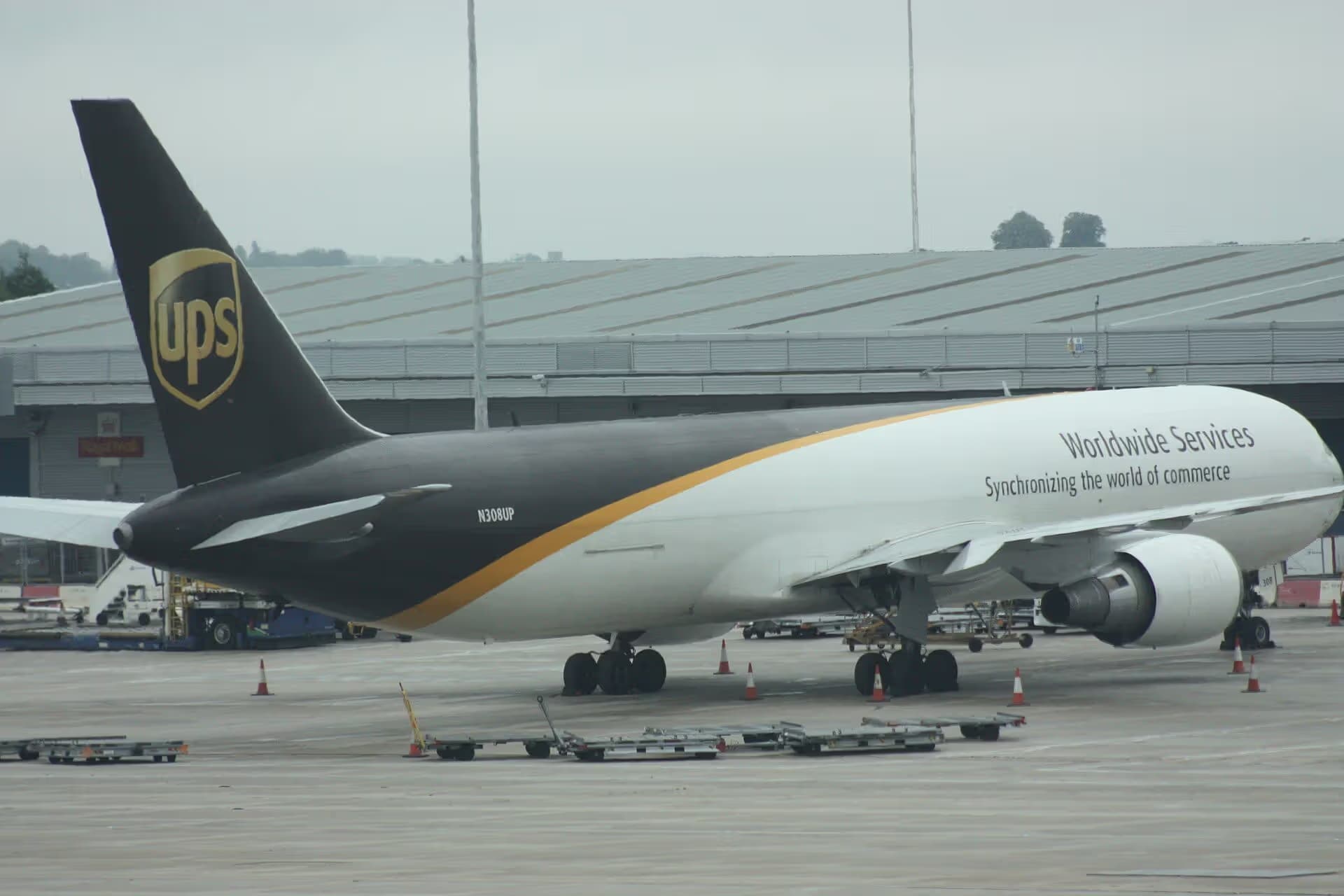 N308UP — Twin-engine aircraft