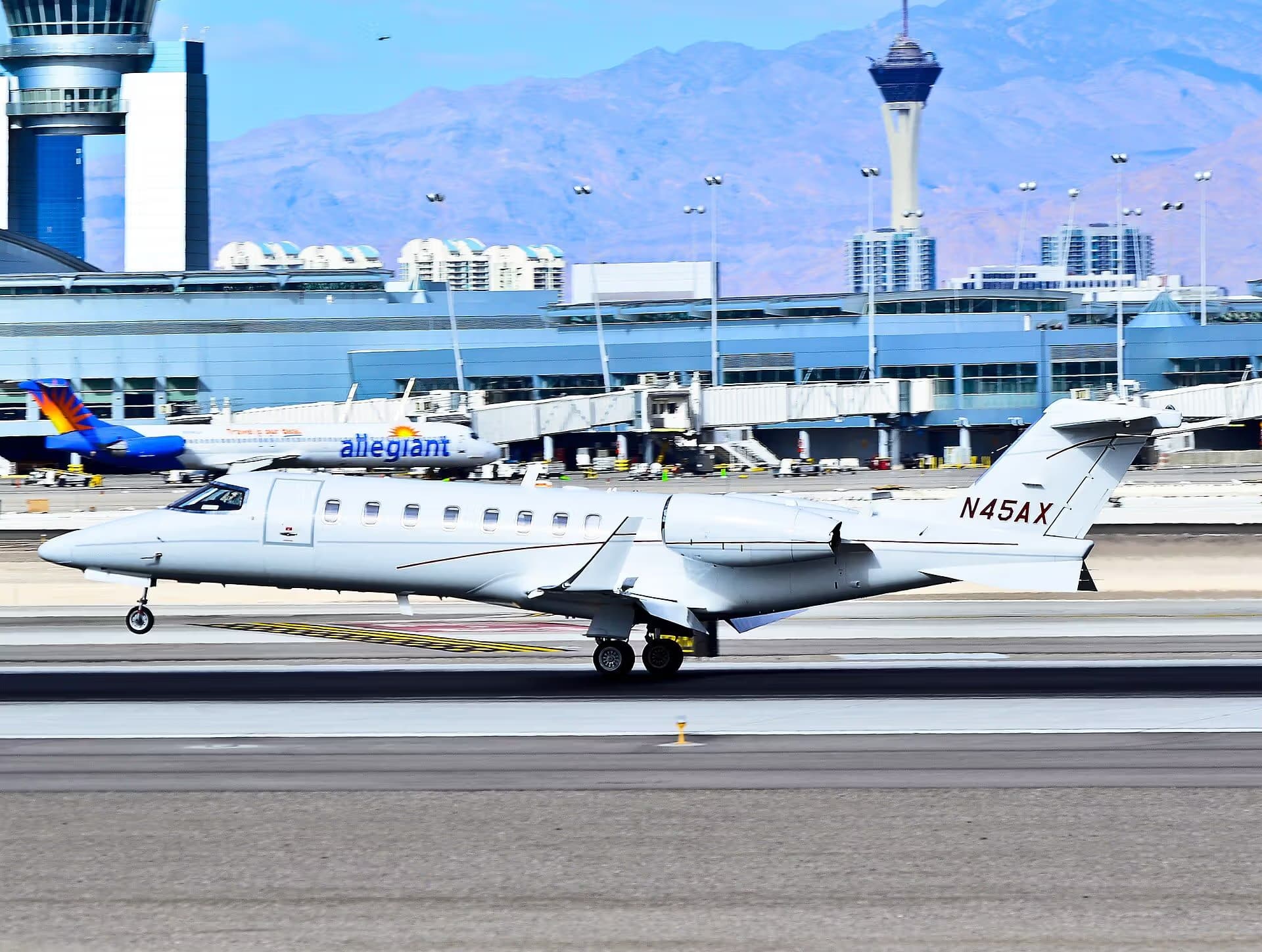N45AX — Business jet