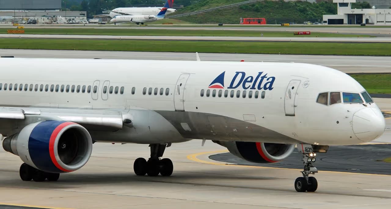 N675DL — Boeing