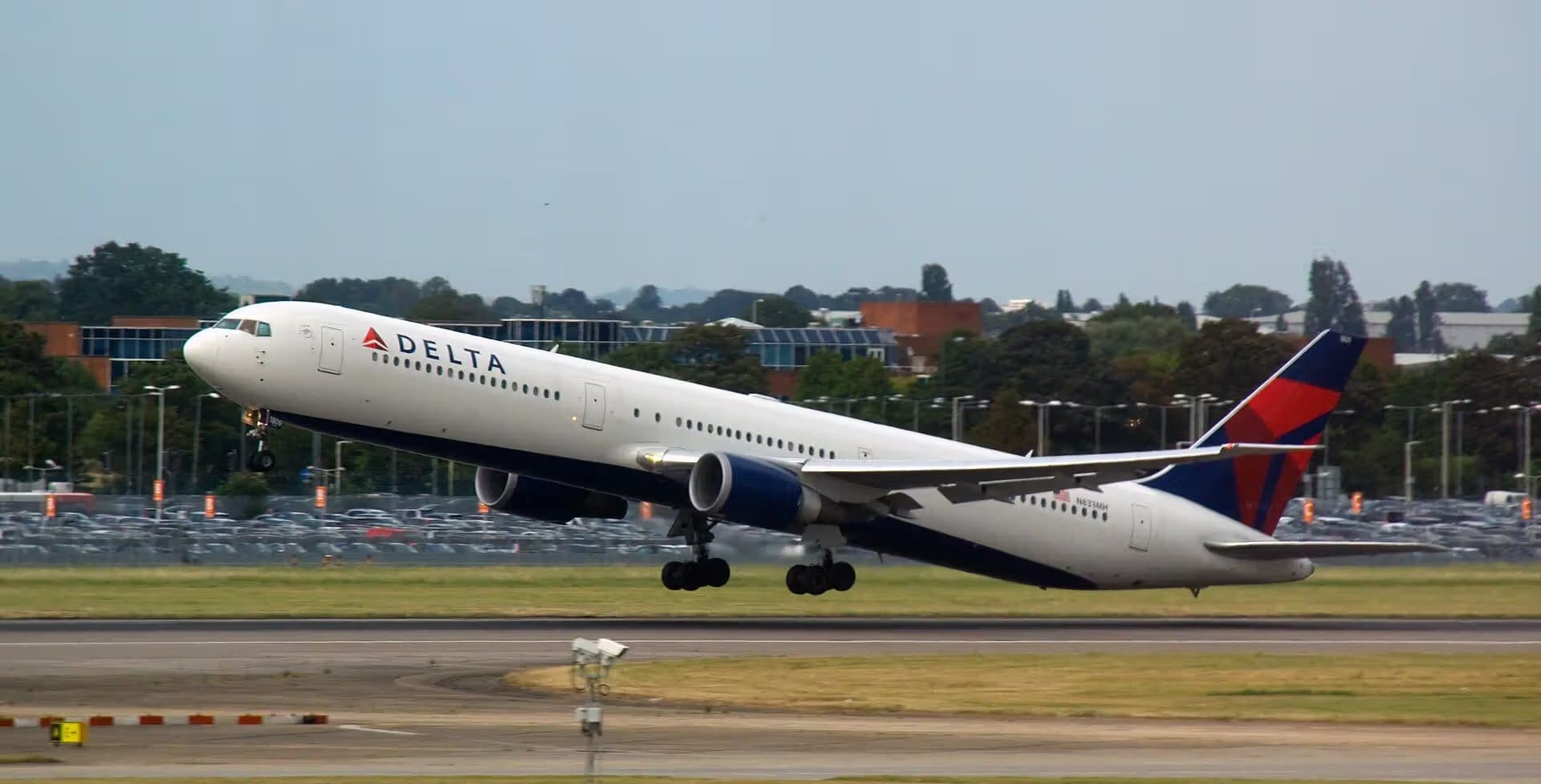 N833MH — Boeing