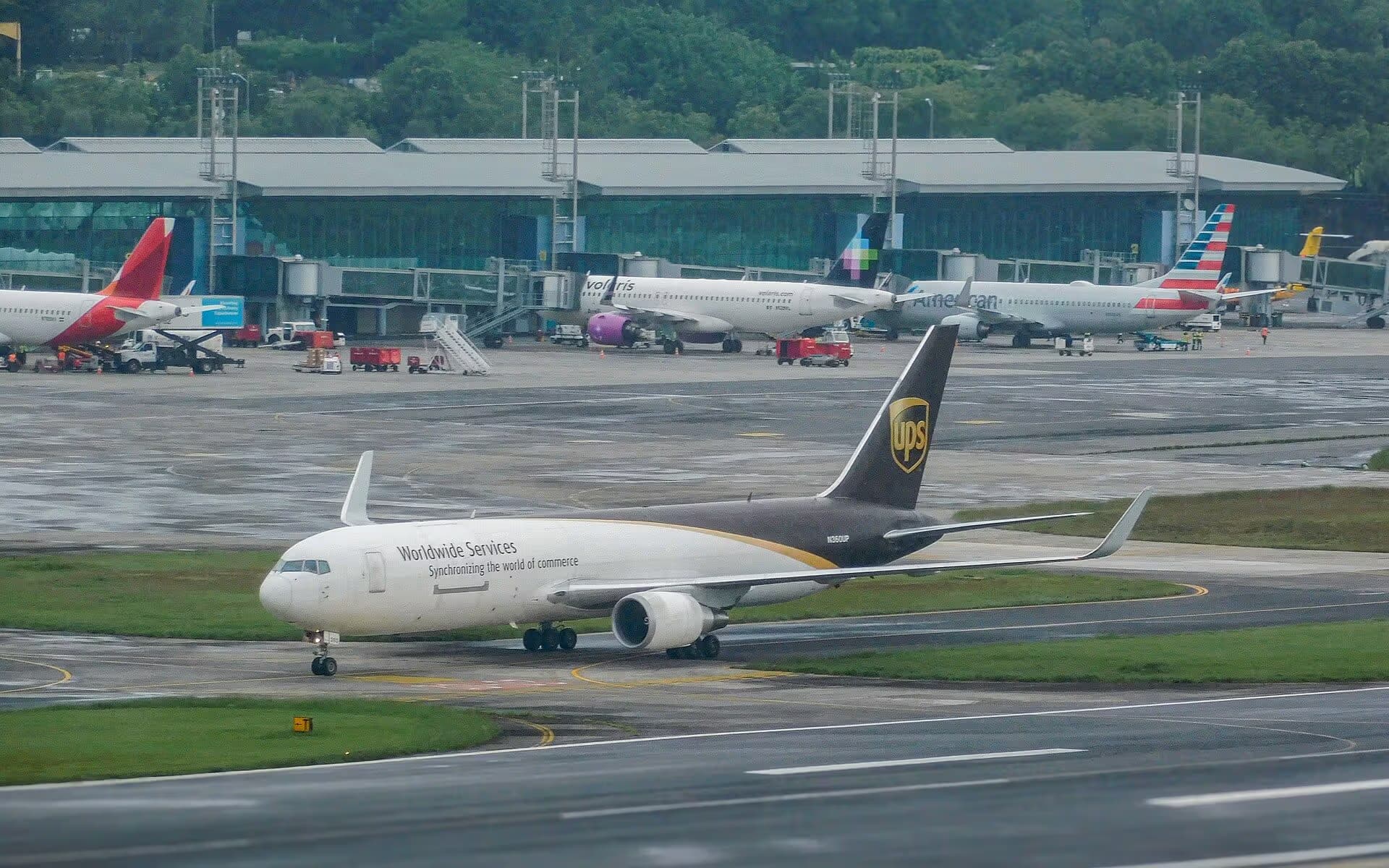 N360UP — Twin-engine aircraft