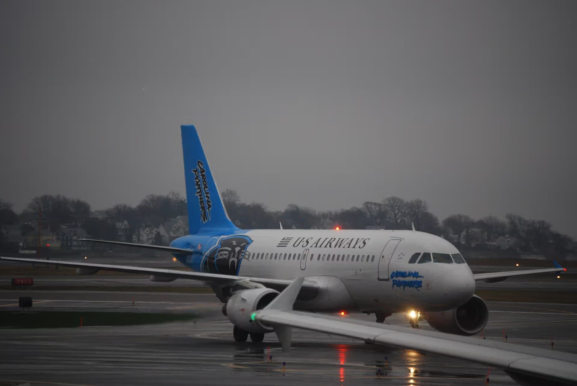 N717UW — Airbus