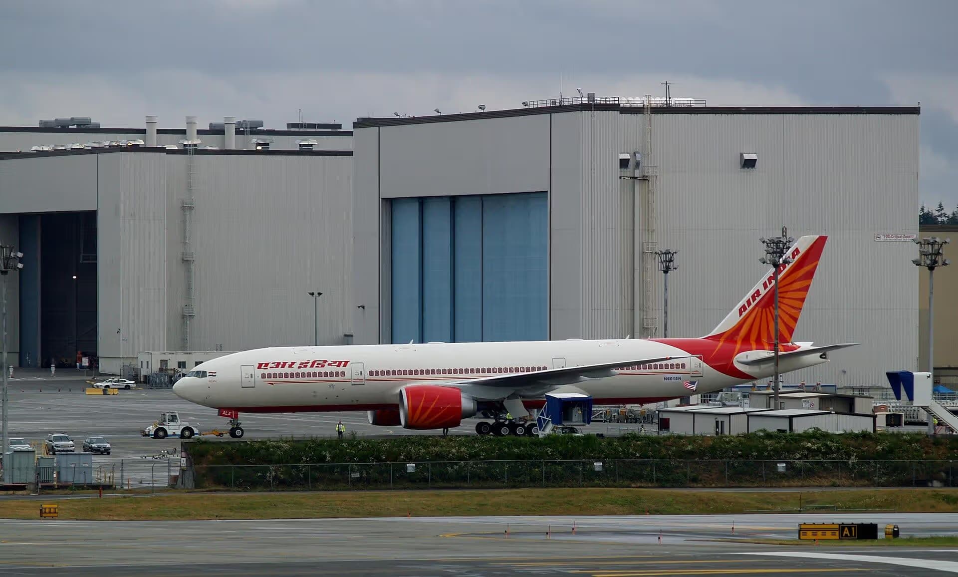 N6018N — Twin-engine aircraft