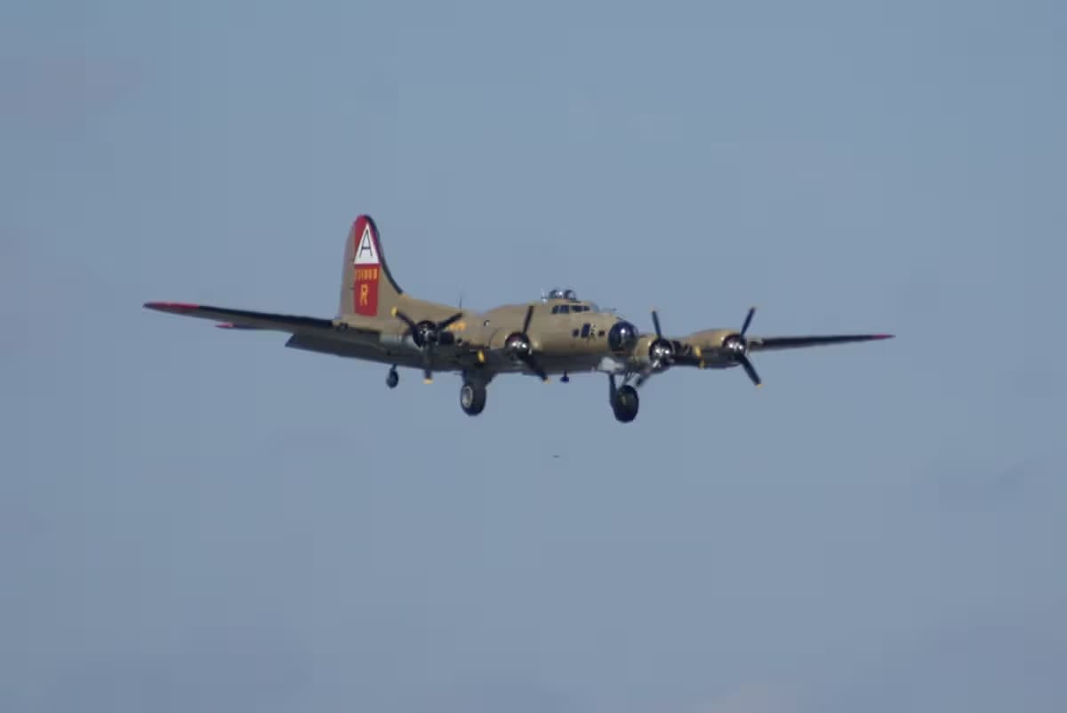 Unidentified — Boeing