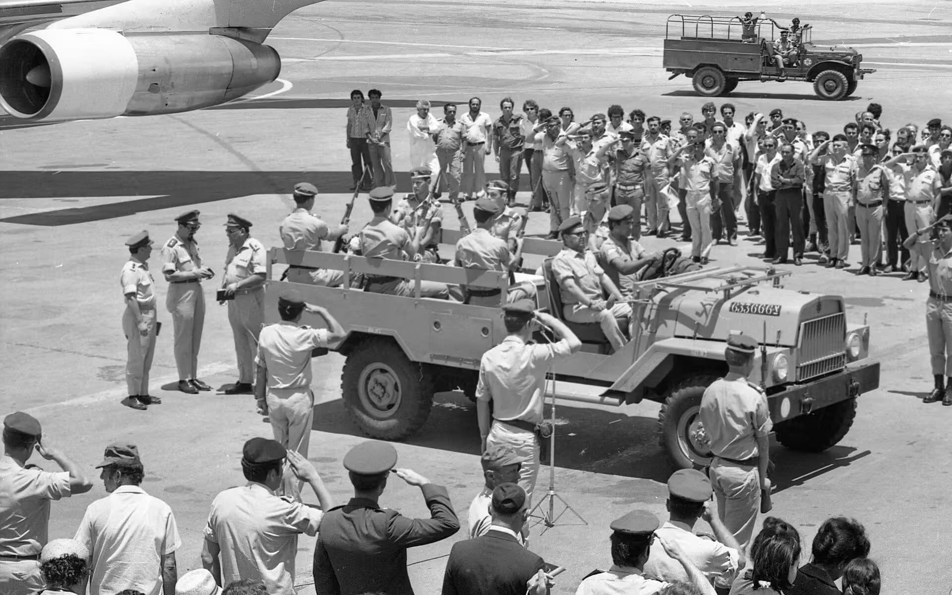 Unidentified — Aircraft