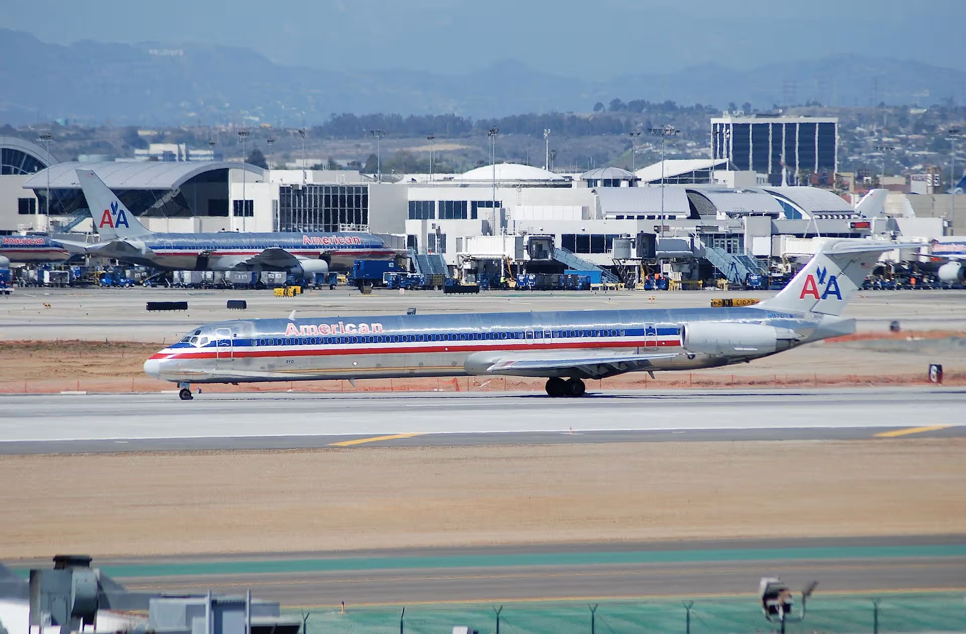 N970TW — Douglas