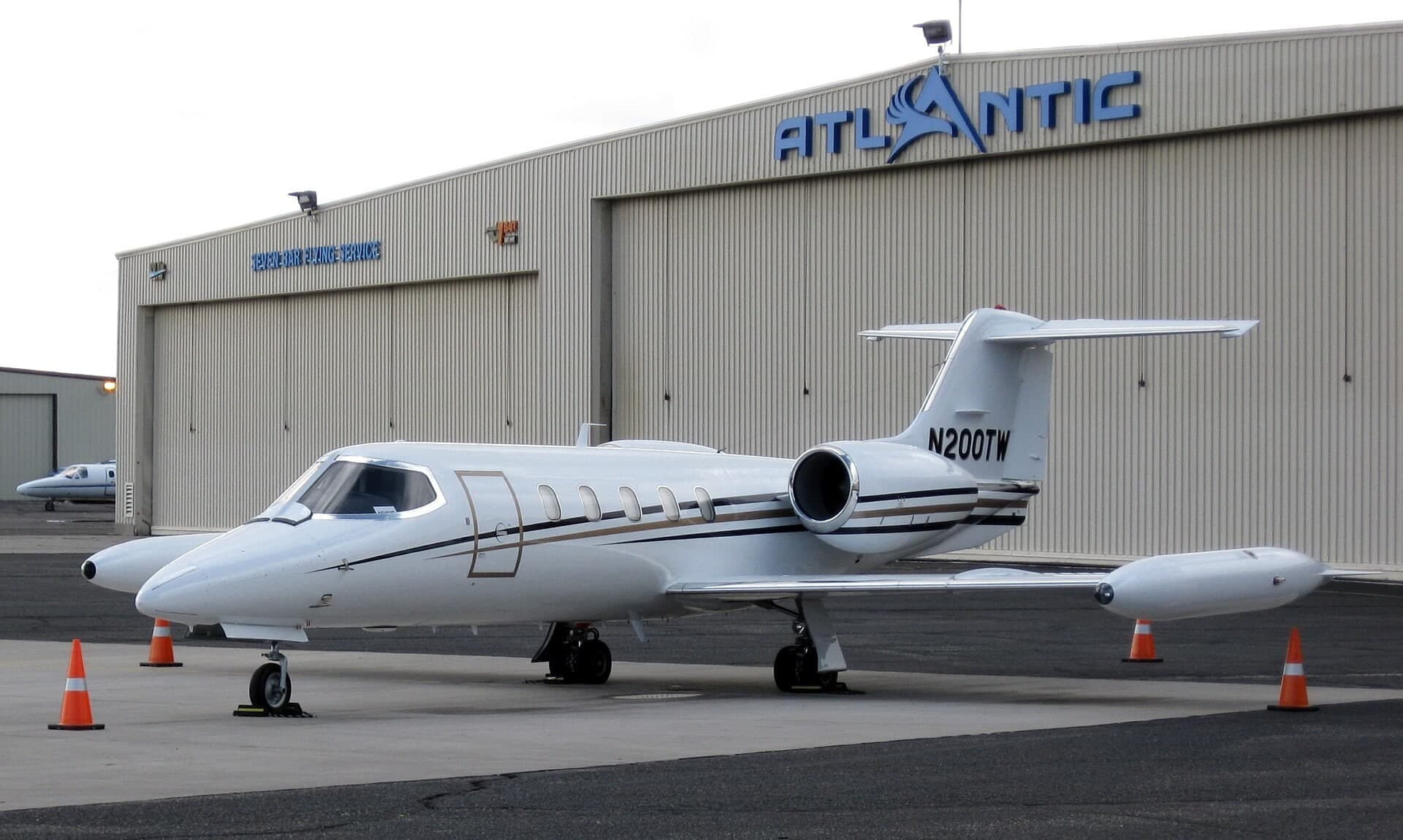 N200TW — Business jet