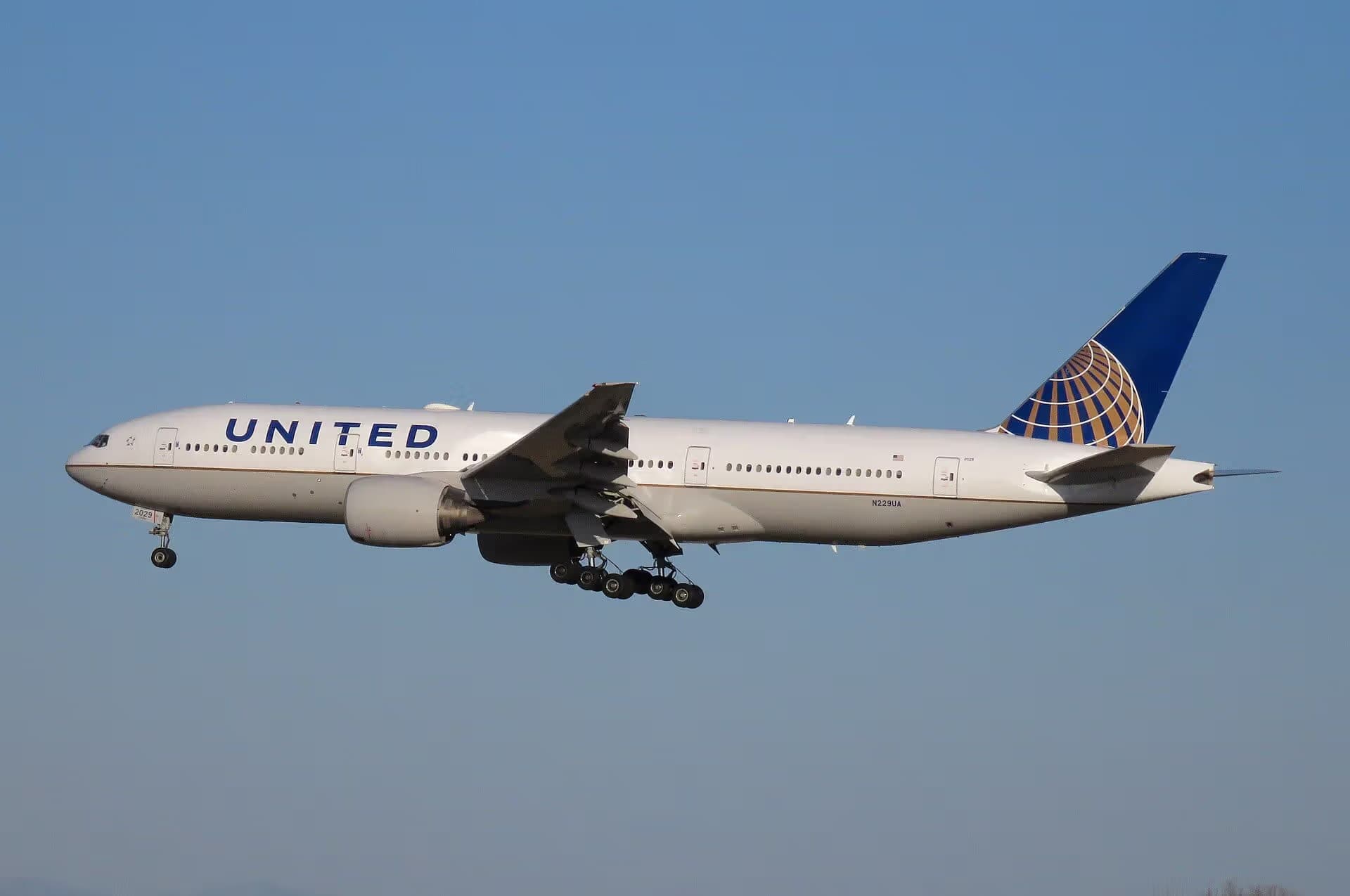 N229UA — Boeing