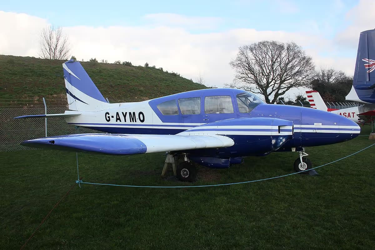 G-AYMO — Twin-engine aircraft