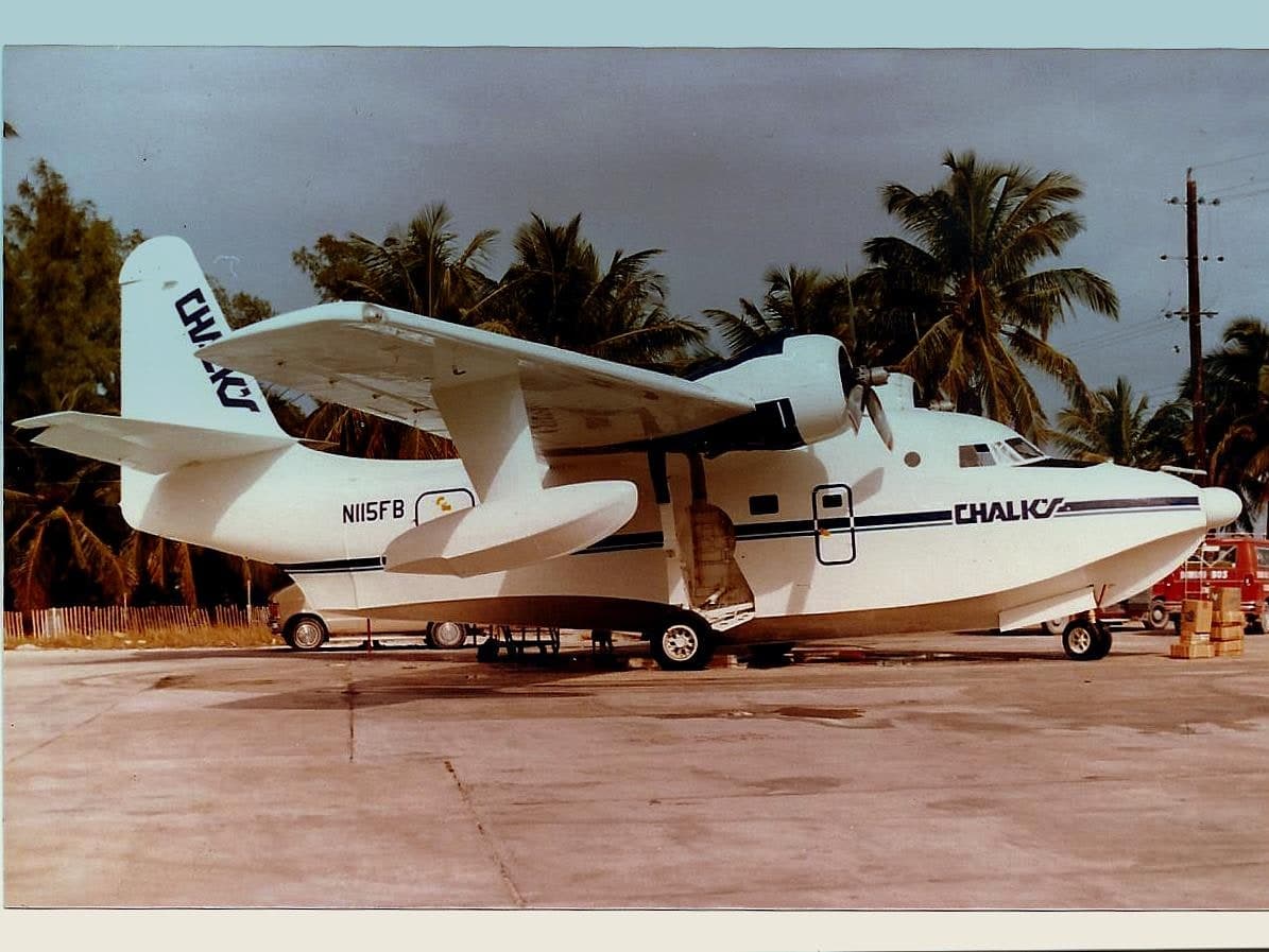 N115FB — Twin-engine aircraft
