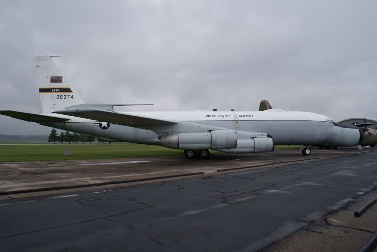 Unidentified — Aircraft