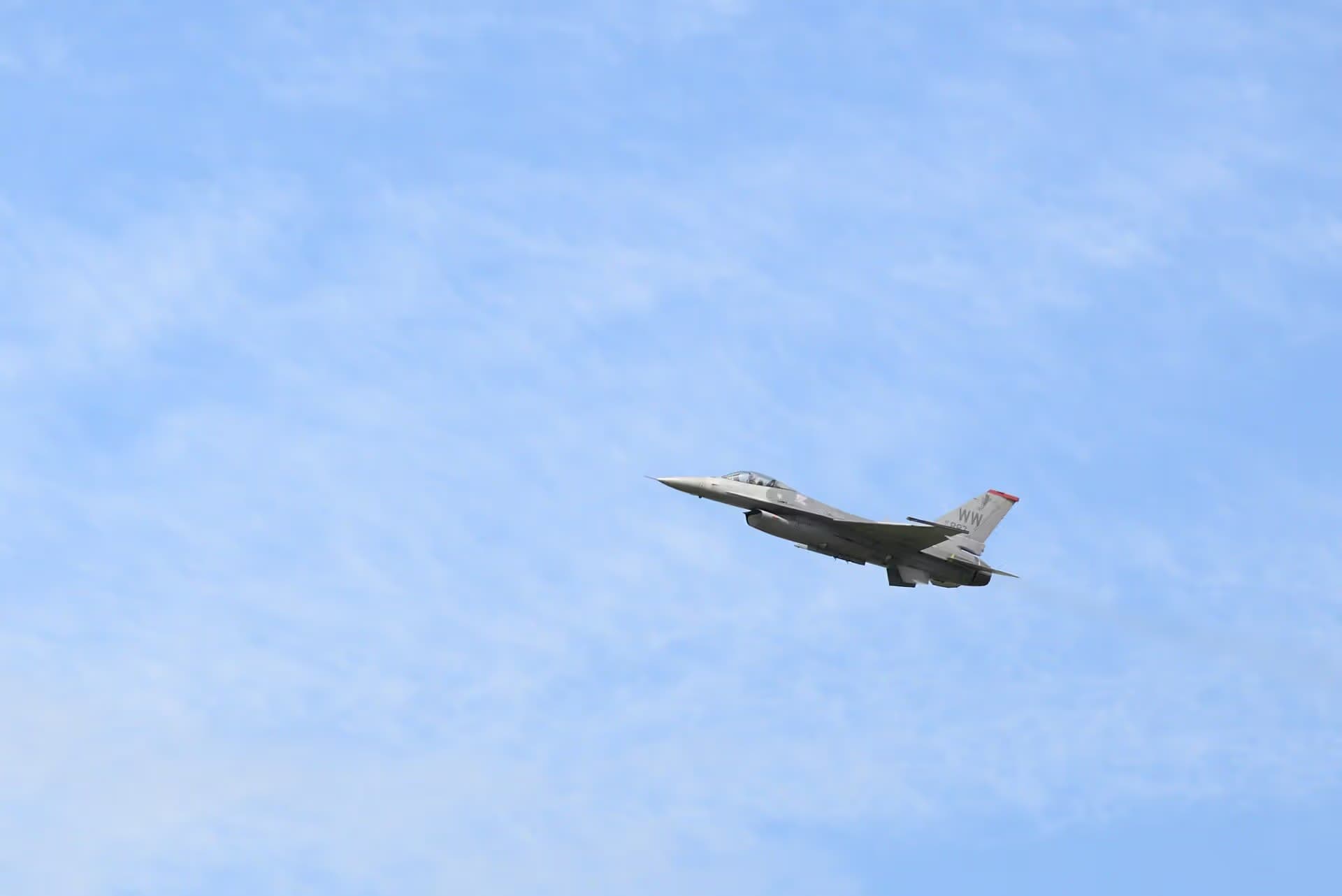 Unidentified — Aircraft