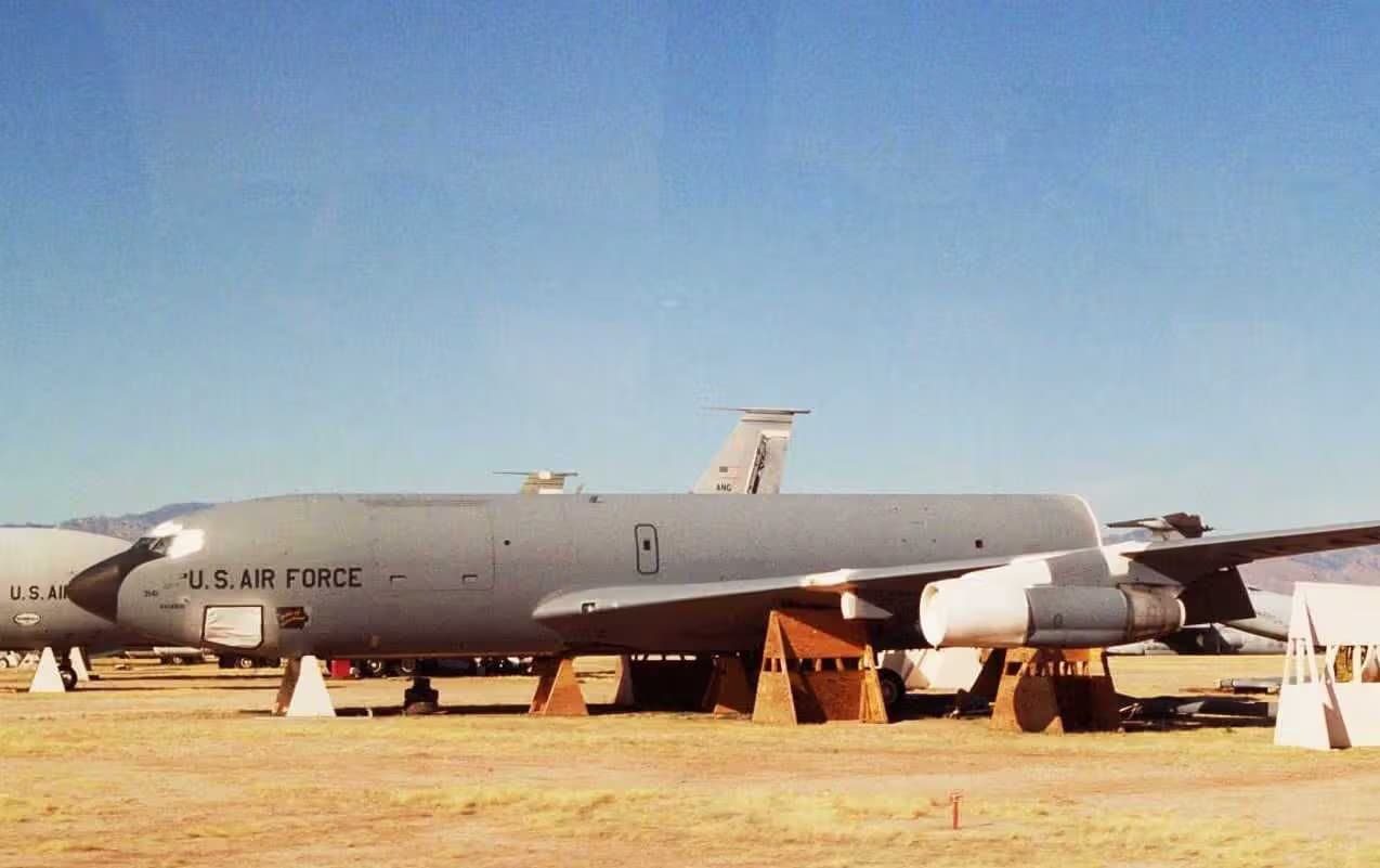 Unidentified — Aircraft