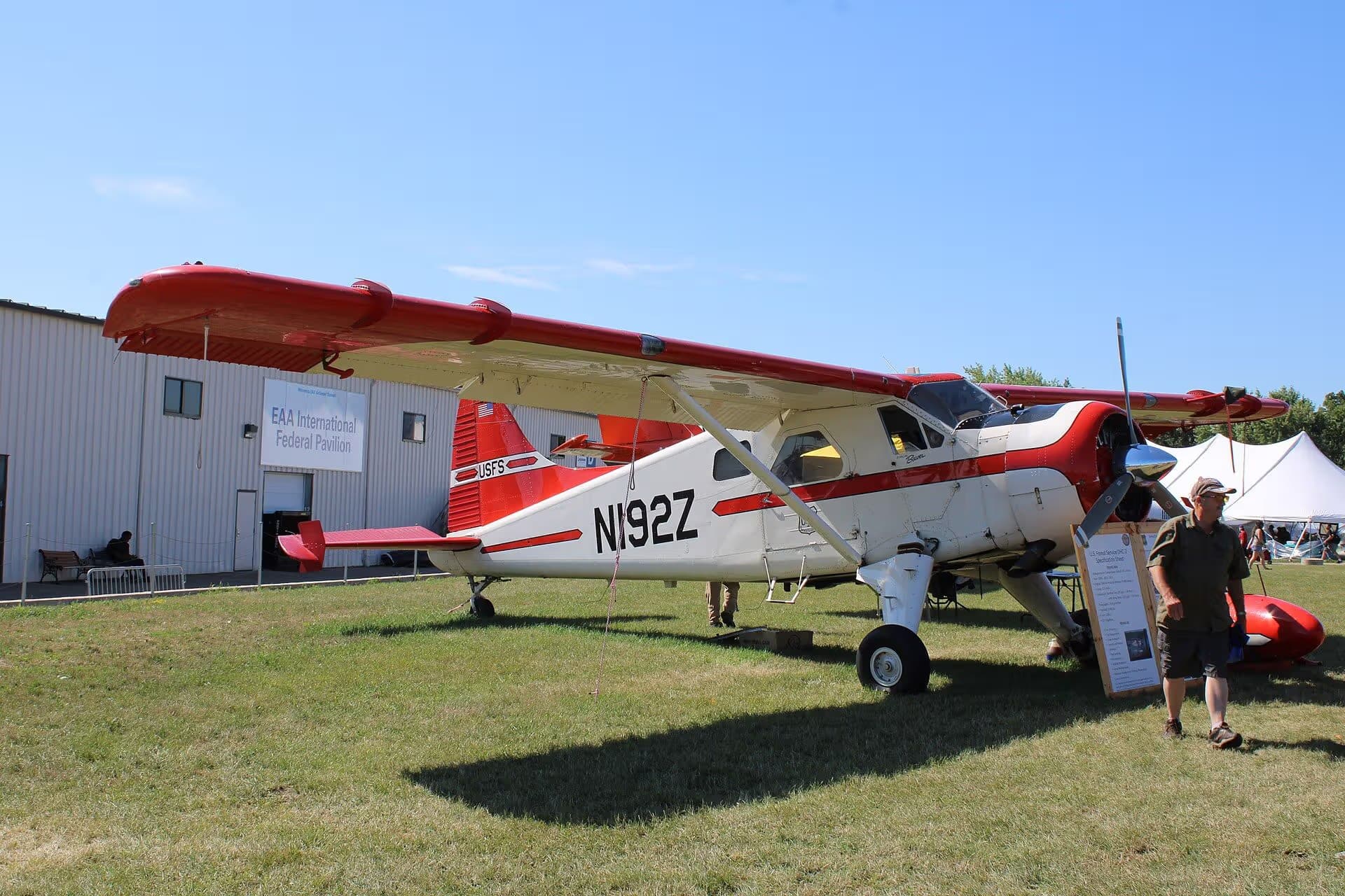 N192Z — De Havilland
