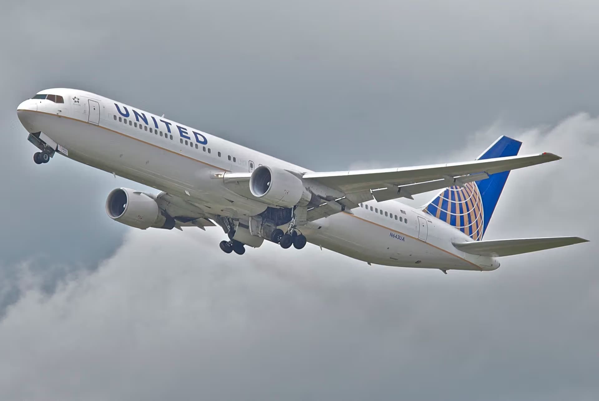 N643UA — Boeing