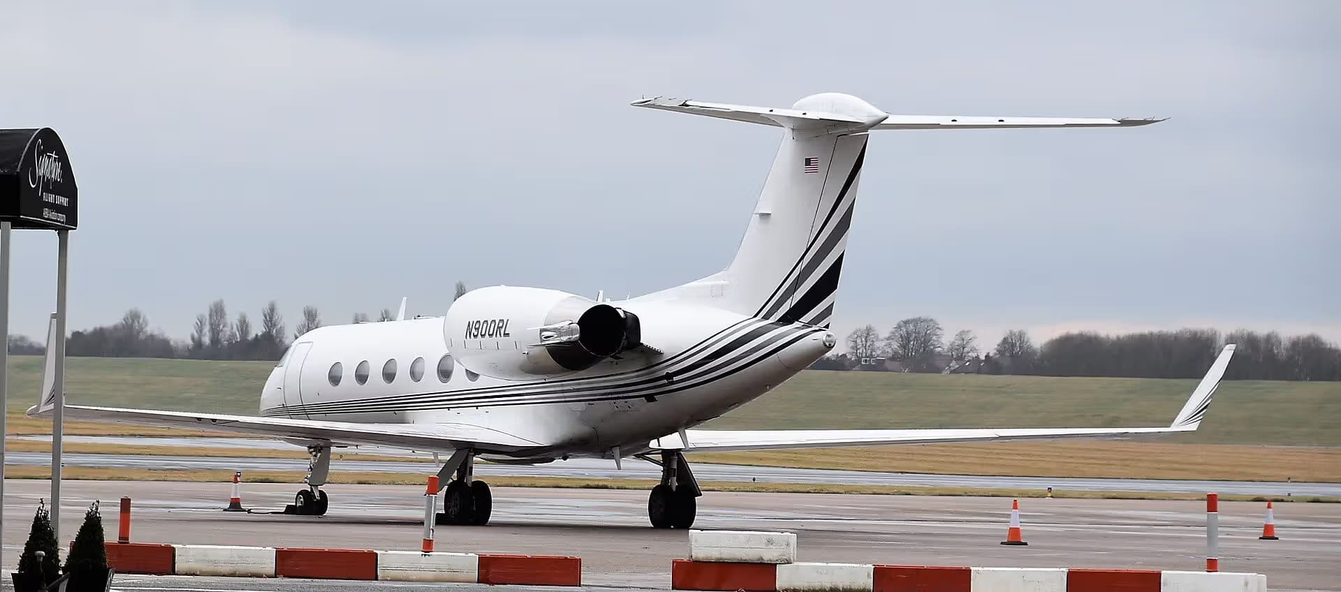 N900RL — Business jet