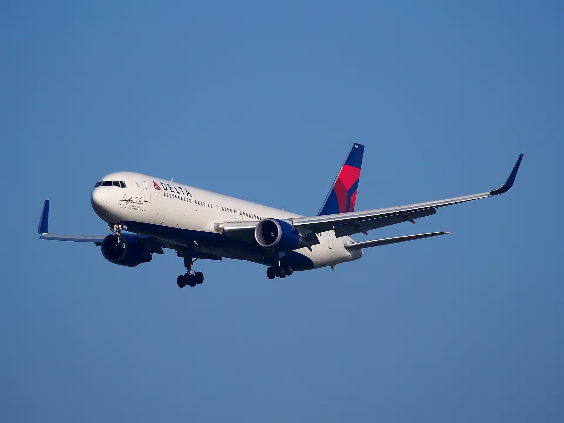 N16065 — Boeing