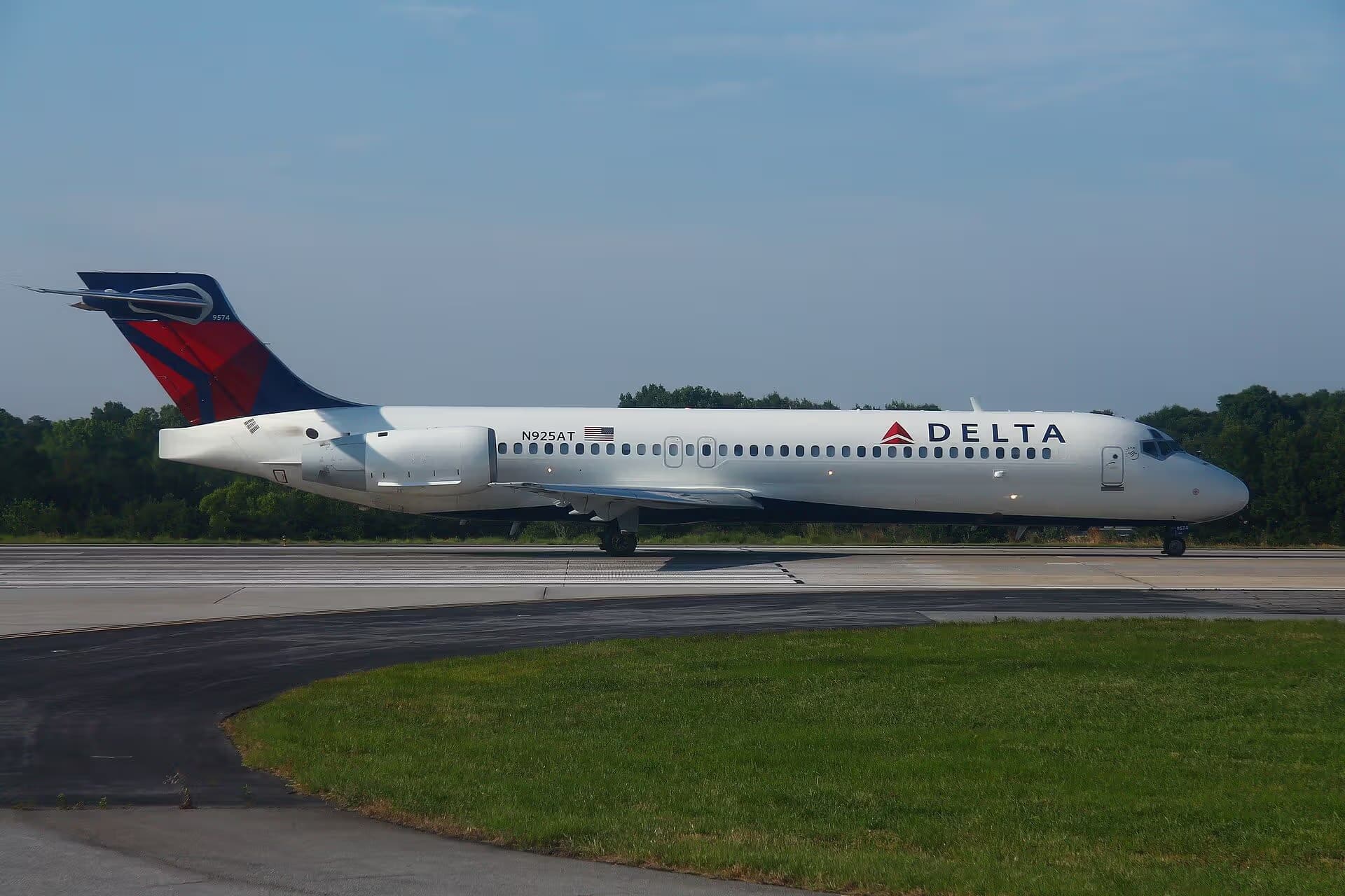 N925AT — Aircraft