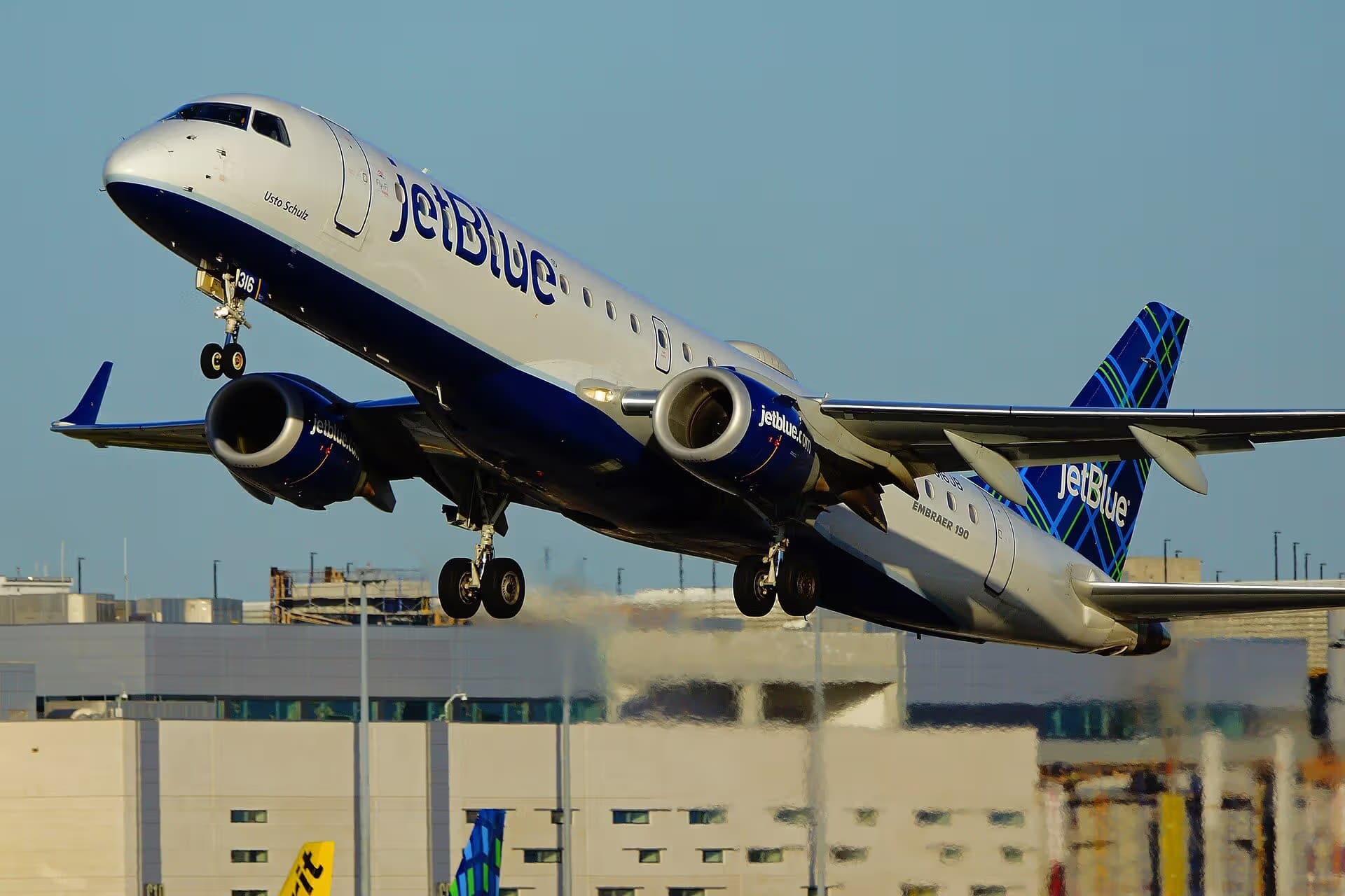 N316JB — Embraer