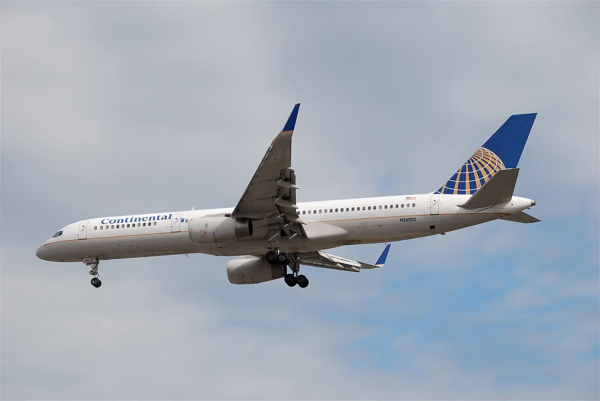 N14102 — Boeing