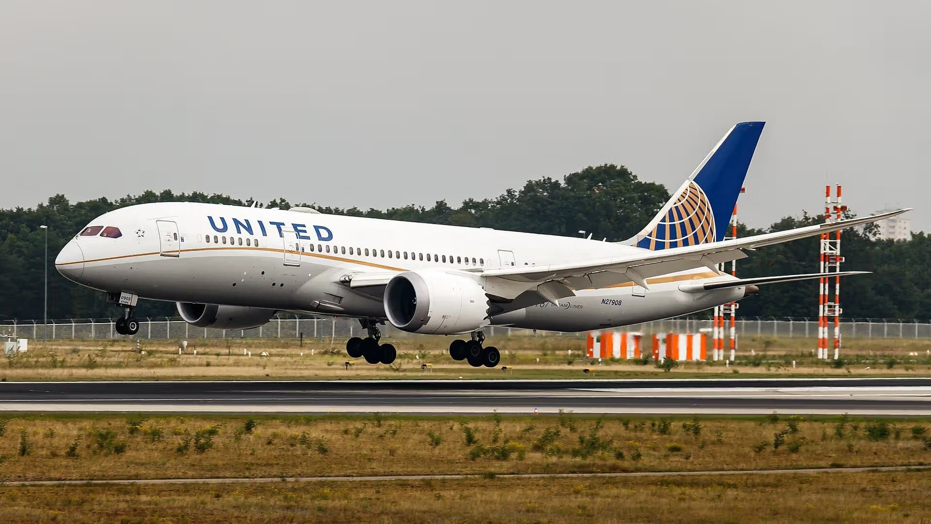 N27908 — Boeing
