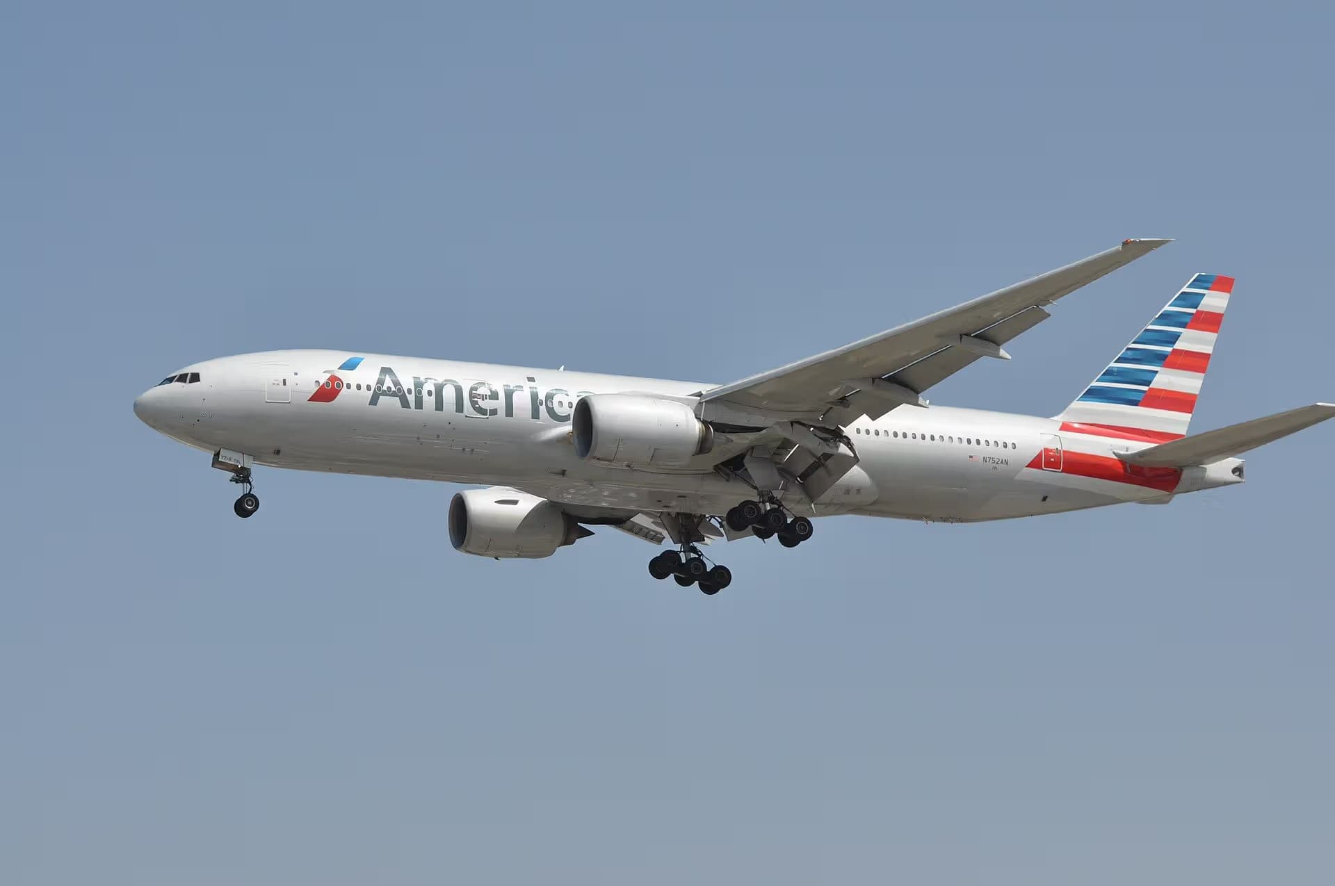 N752AN — Boeing