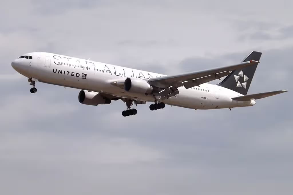 N653UA — Boeing