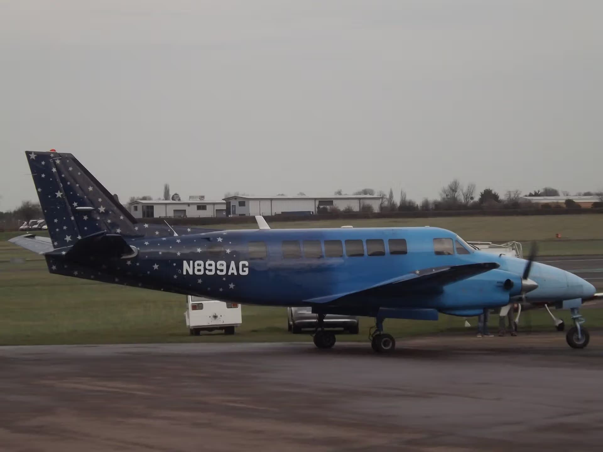 N899AG — Twin-engine aircraft