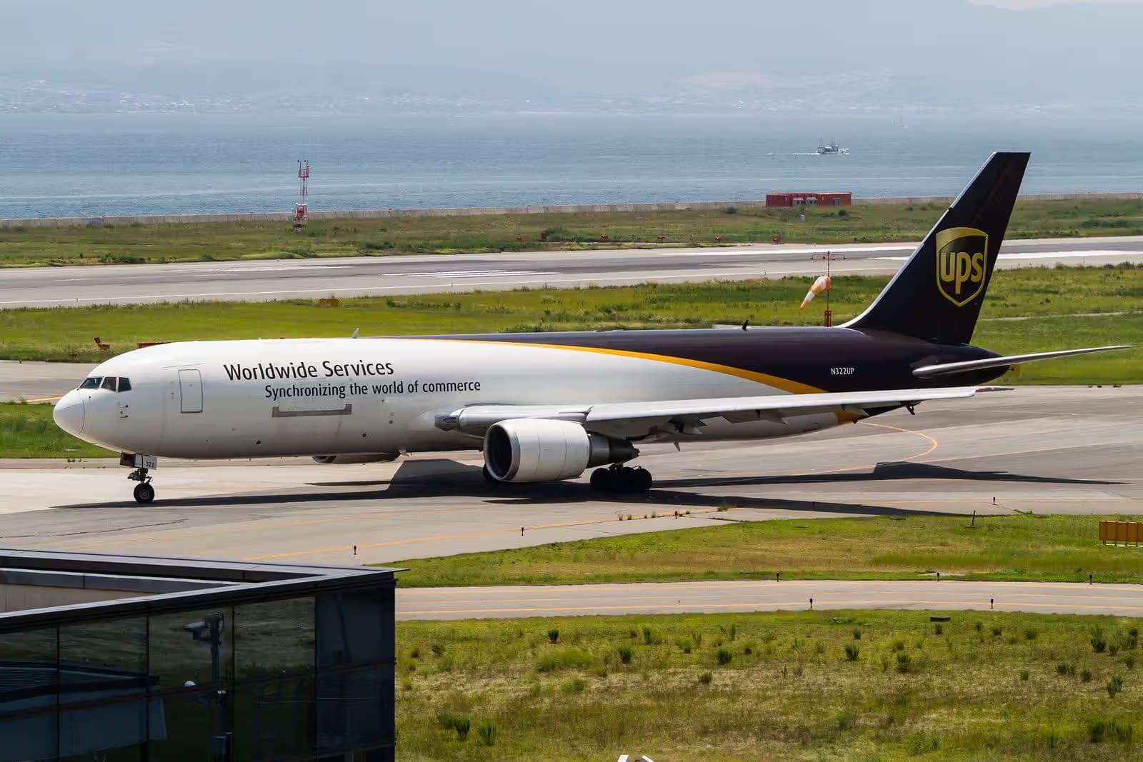 N322UP — Boeing