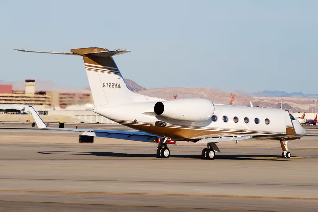 N722MM — Business jet