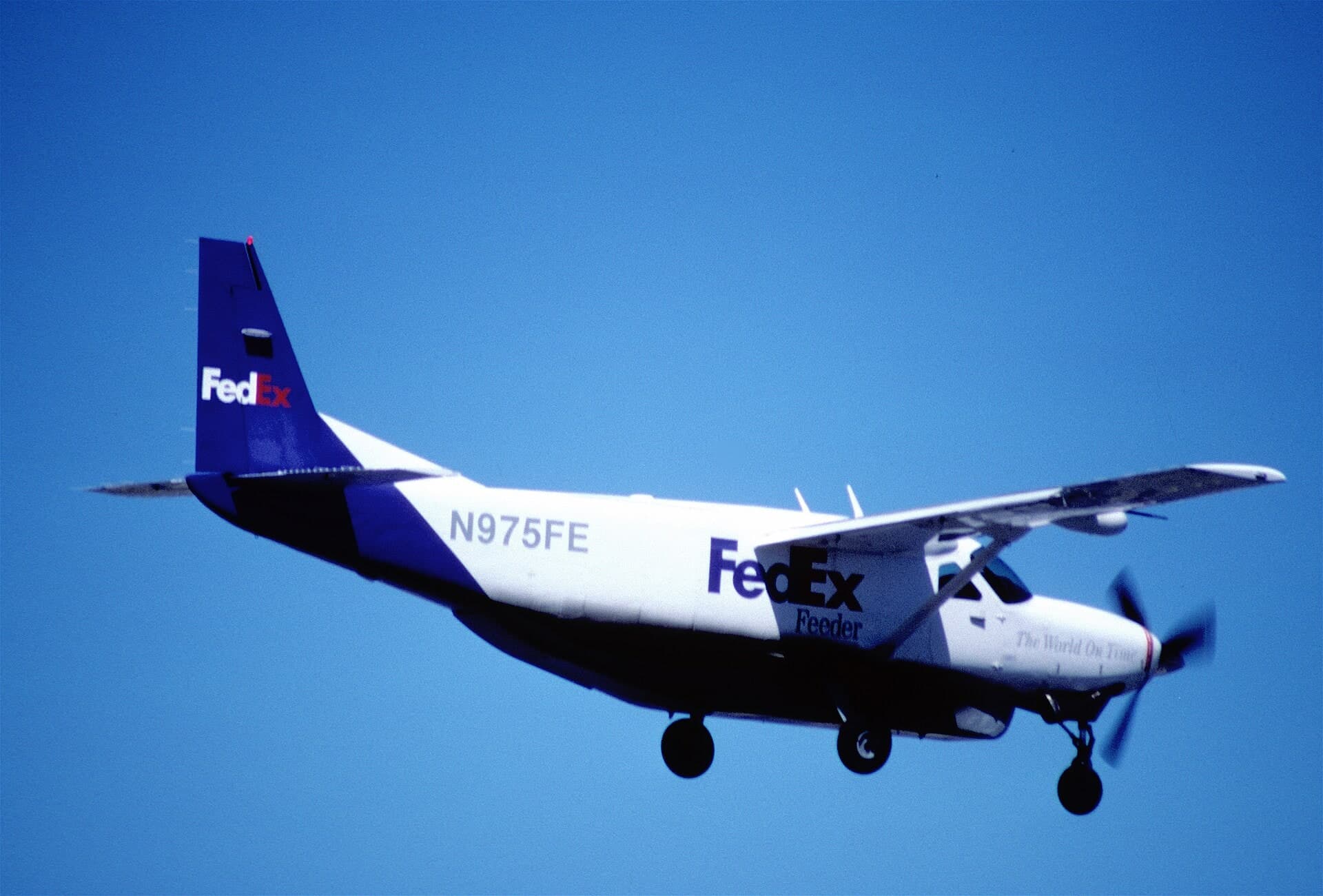 N975FE — Aircraft