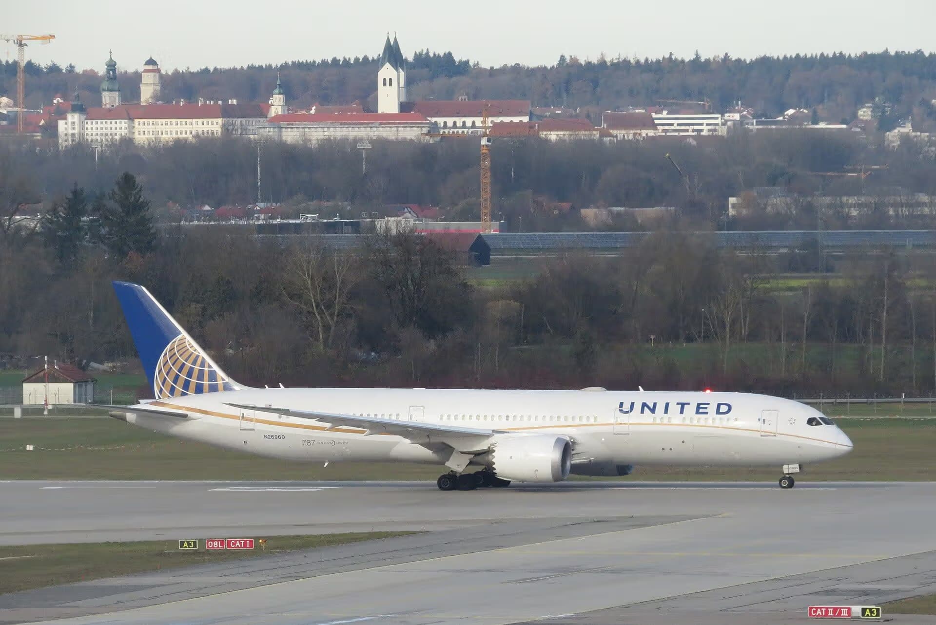 N26960 — Boeing at Munich Airport
