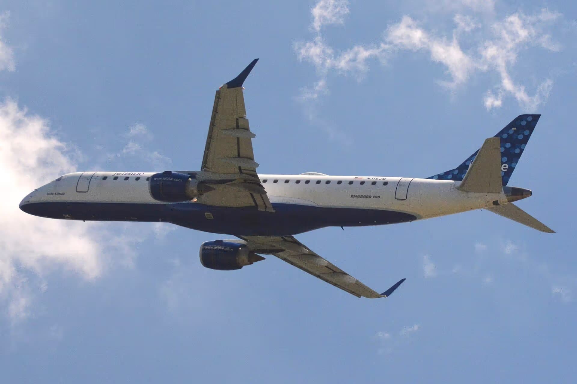 N316JB — Embraer