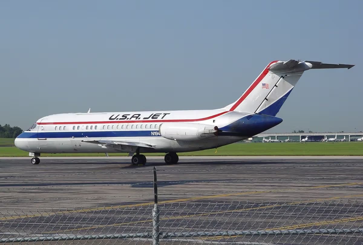 N194US — Douglas
