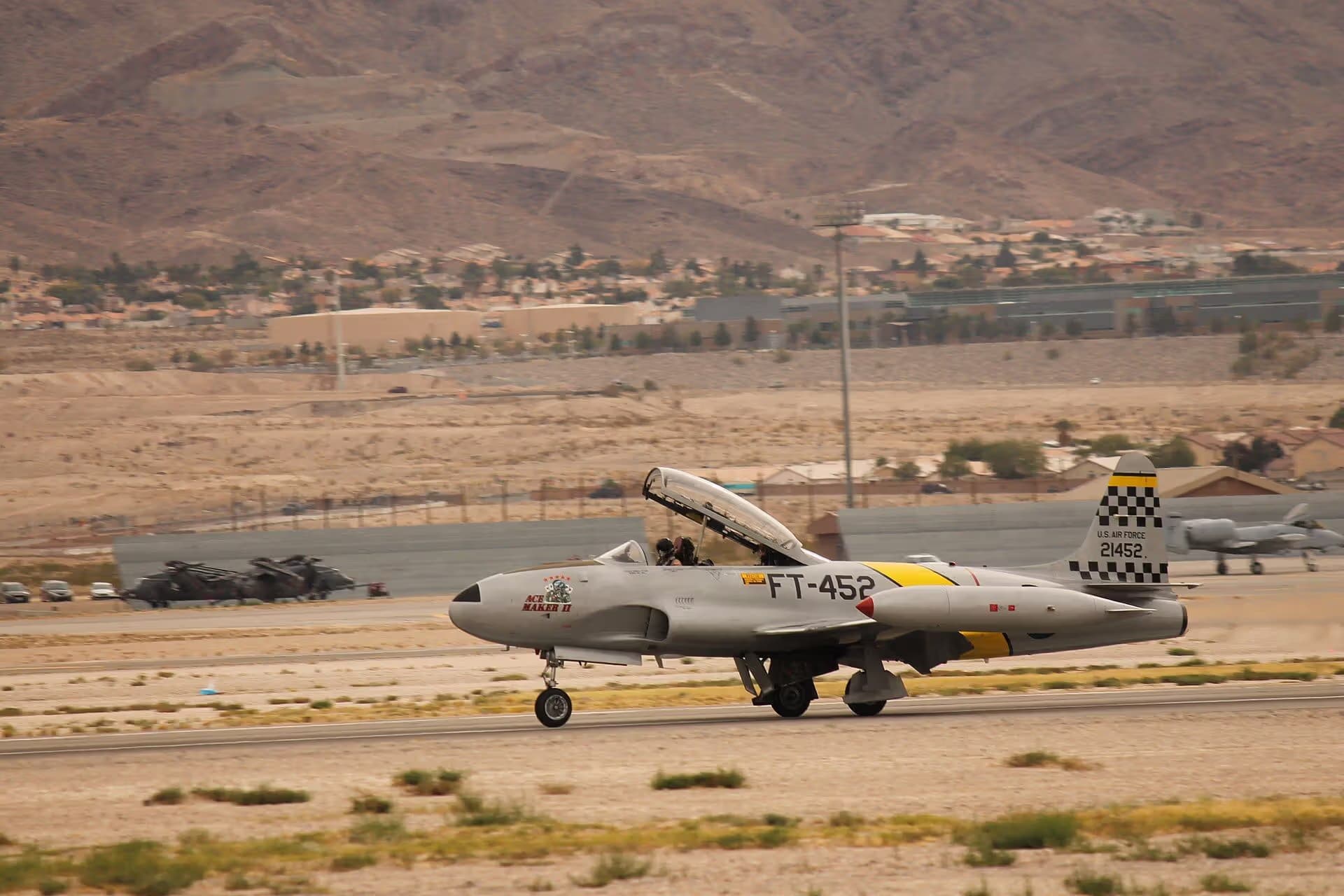 N133HH — Warbird