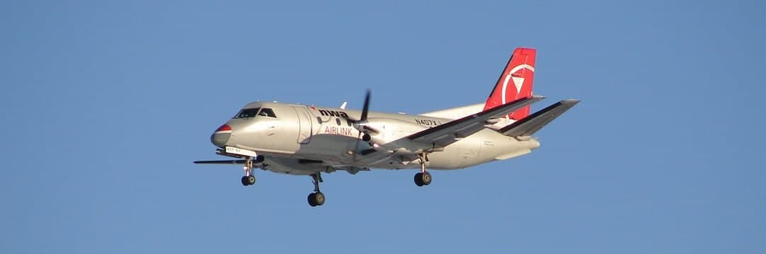 N407XJ — Twin-engine aircraft